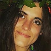 Ragazza laureata in lingue e culture per il turismo offre ripetizioni di inglese, francese ma anche geografia storia